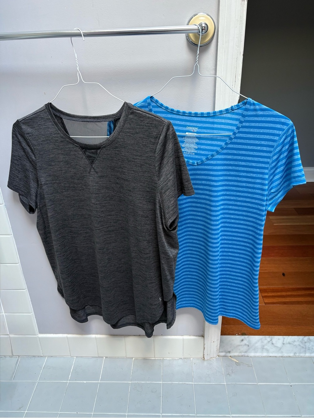 Danskin Now Mixed Size Activewear Top Bundle - Size Large & Extra Large (2 Tops)